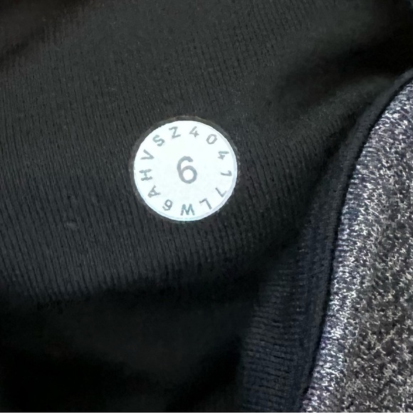 LULULEMON Train Times Crop Leggings Size 6 EB - Picture 6 of 14